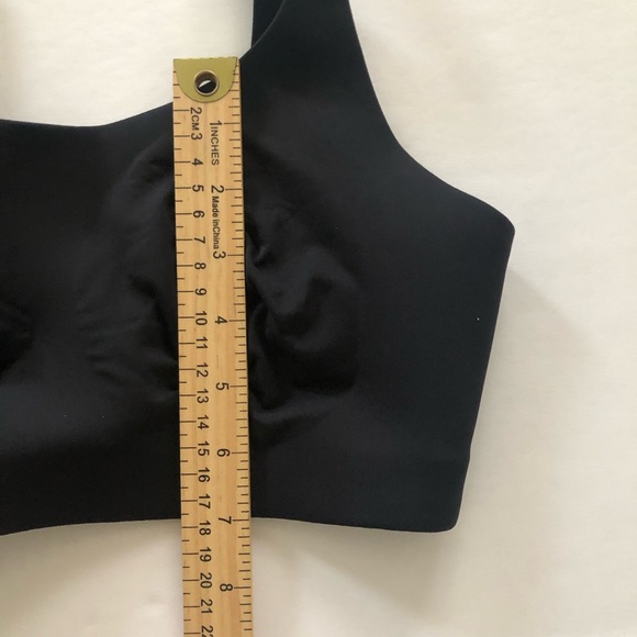 32DD Lululemon Athletica Intimates & Sleepwear Lululemon Booby Bracer Bra - Picture 9 of 16